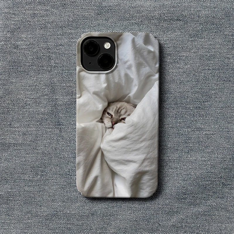Cozy Cat Phone Case 2025 – Snug Kitten Wrapped in White Blanket