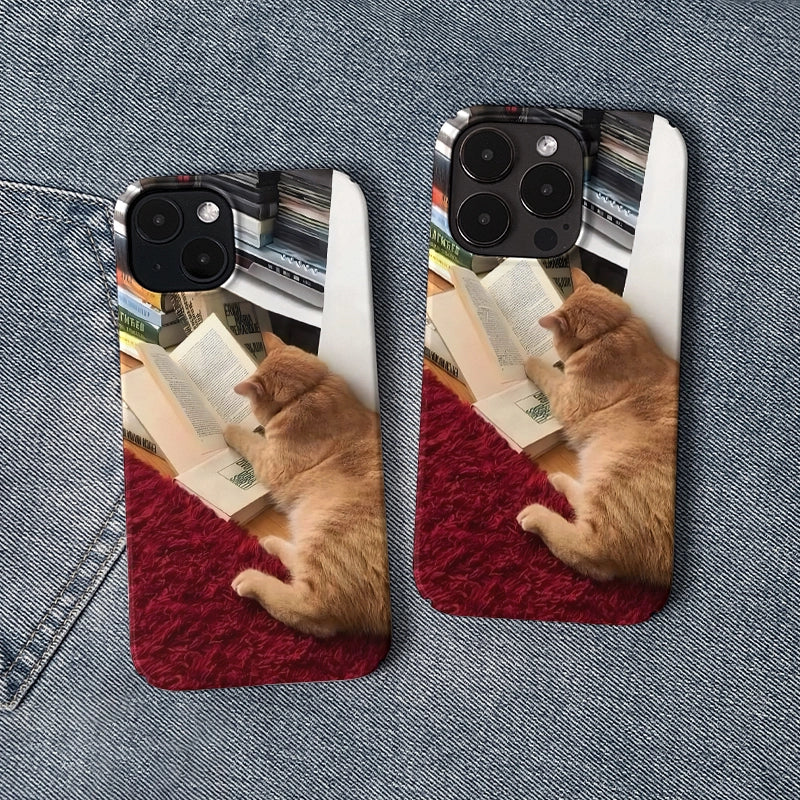 Cozy Cat Reading Phone Case 2025 – Adorable Feline & Book Lover Design