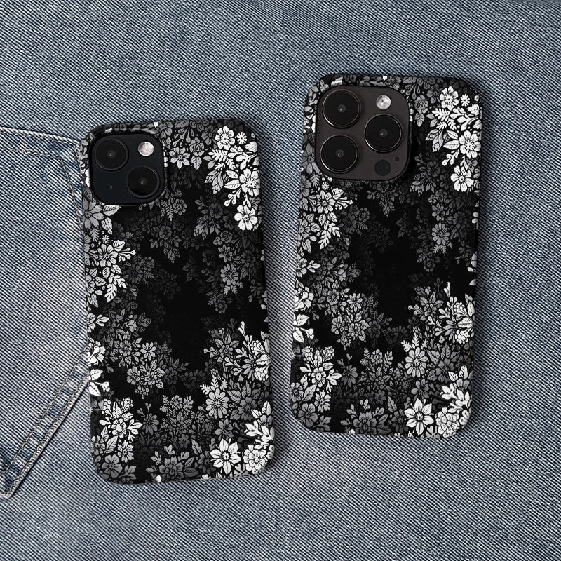 Elegant Floral Pattern Phone Case – Classic Black & White Design