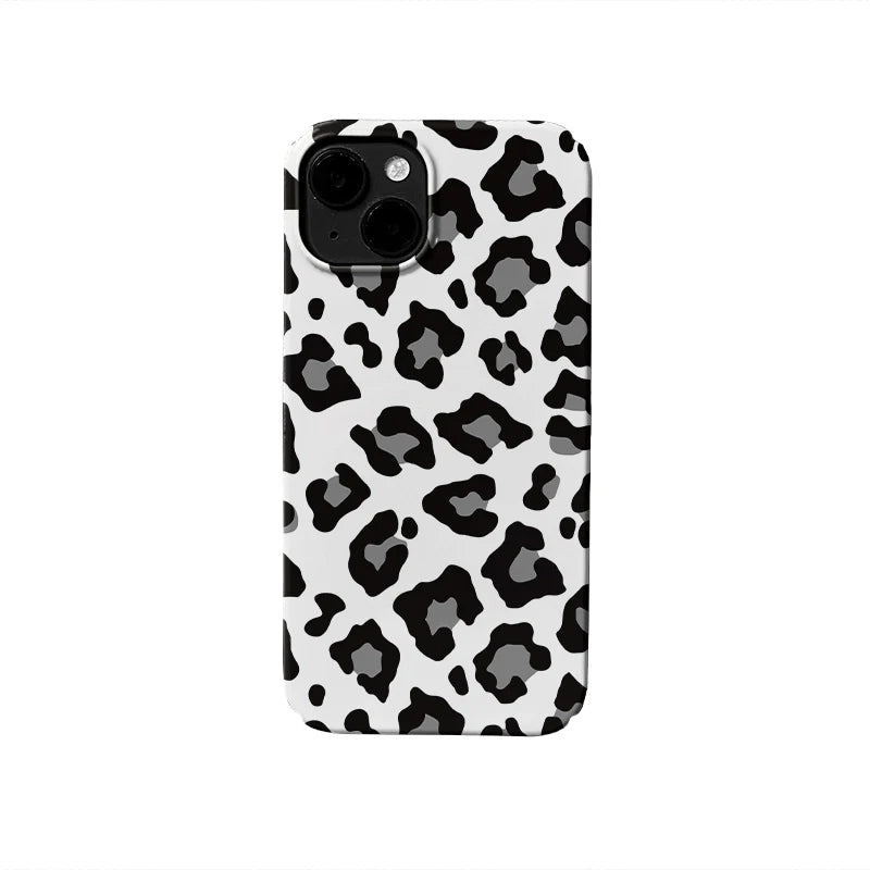 Modern Black & White Cheetah iPhone Case – Sleek Animal Print