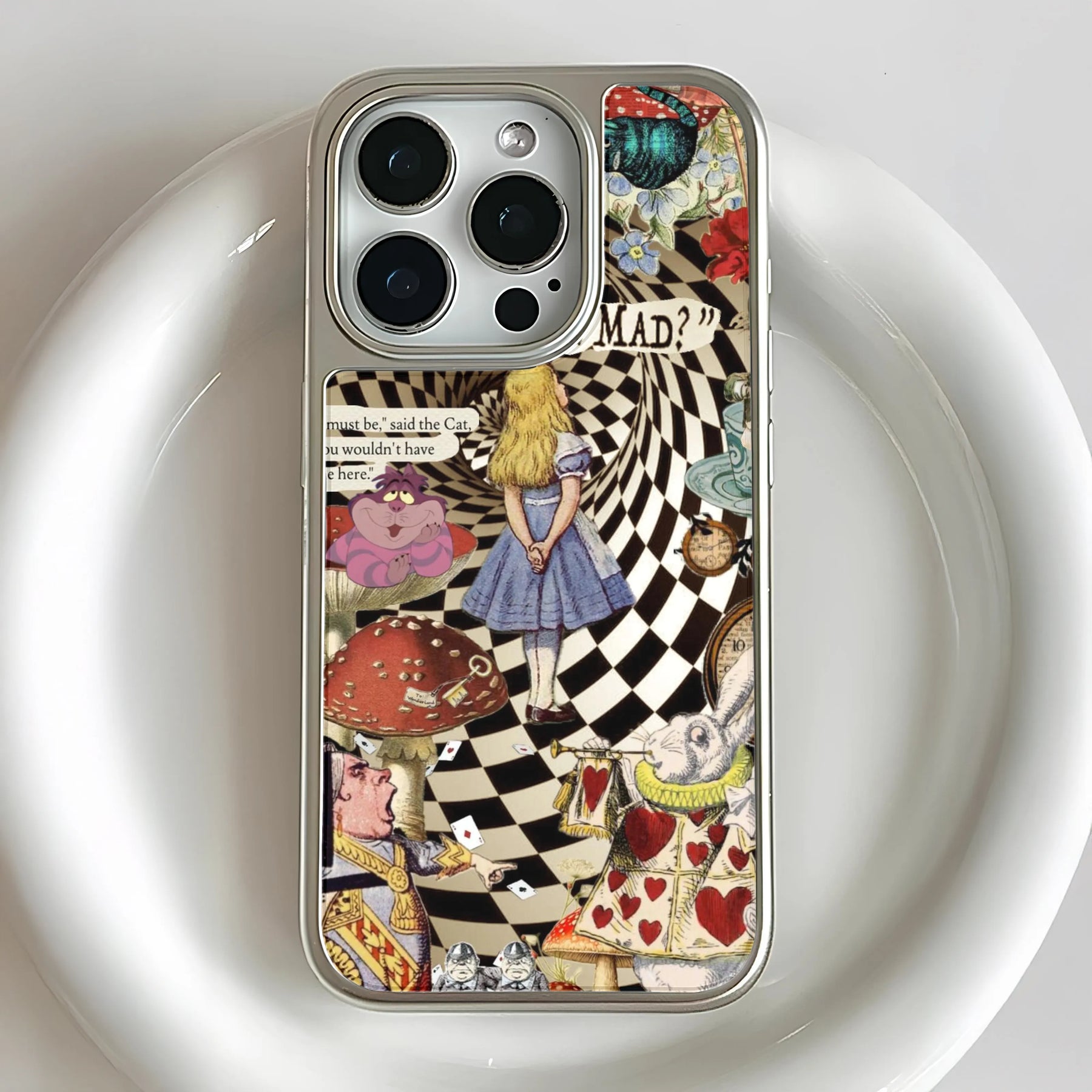 Funda para teléfono holográfica cromada de Alicia en el País de las Maravillas - Diseño encantado