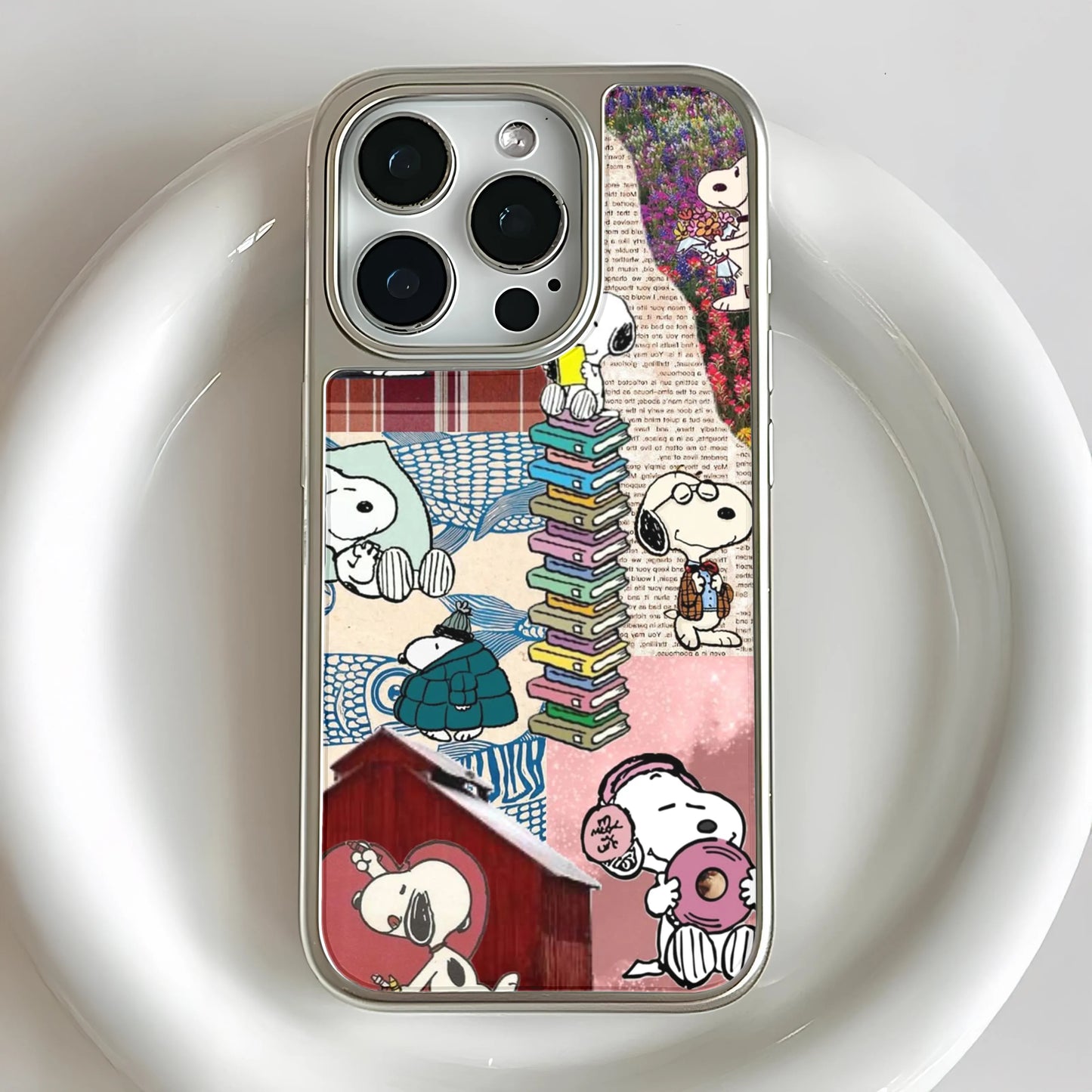Funda para teléfono con collage de Snoopy - Diseño de dibujos animados vintage