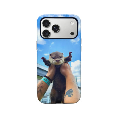 Bonita funda para teléfono con diseño de nutria