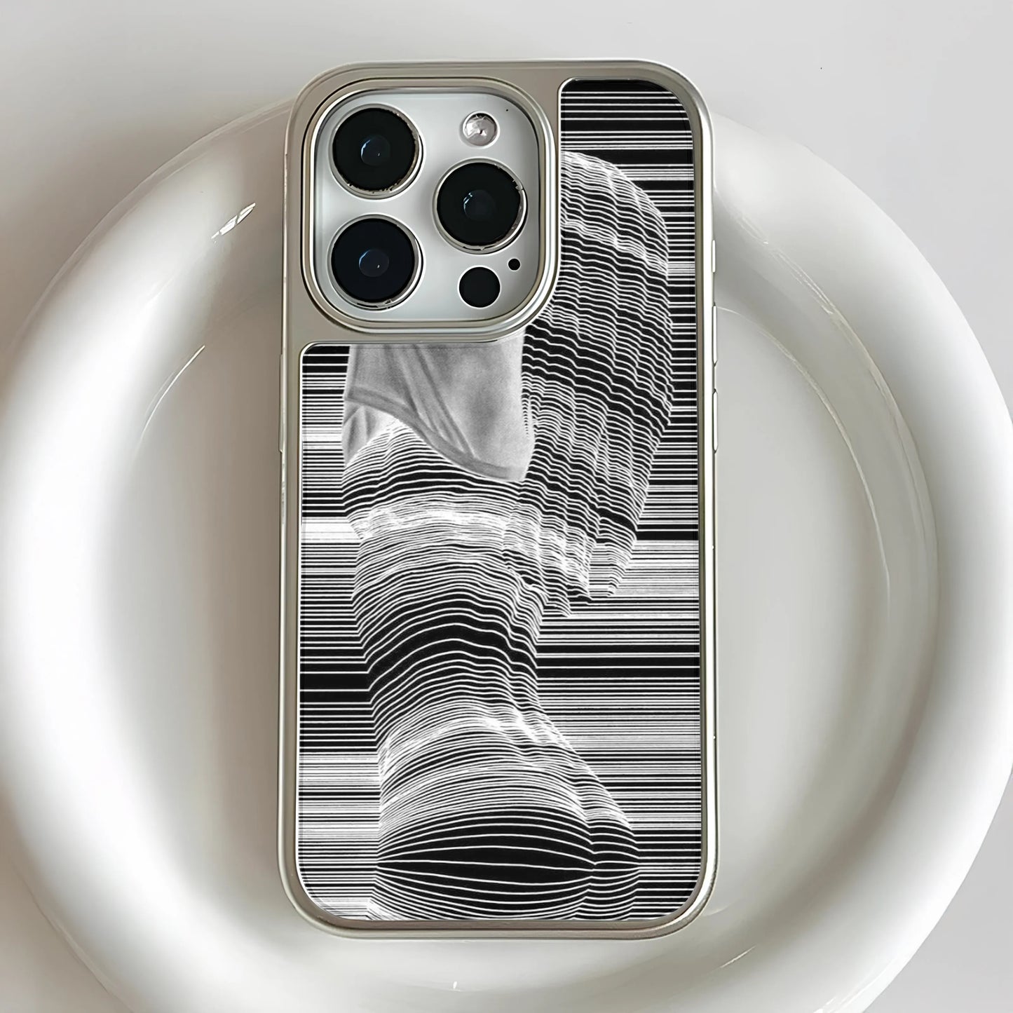 Holographic Chrome Phone Case for iPhone 14 Pro - Striped Illusion Design