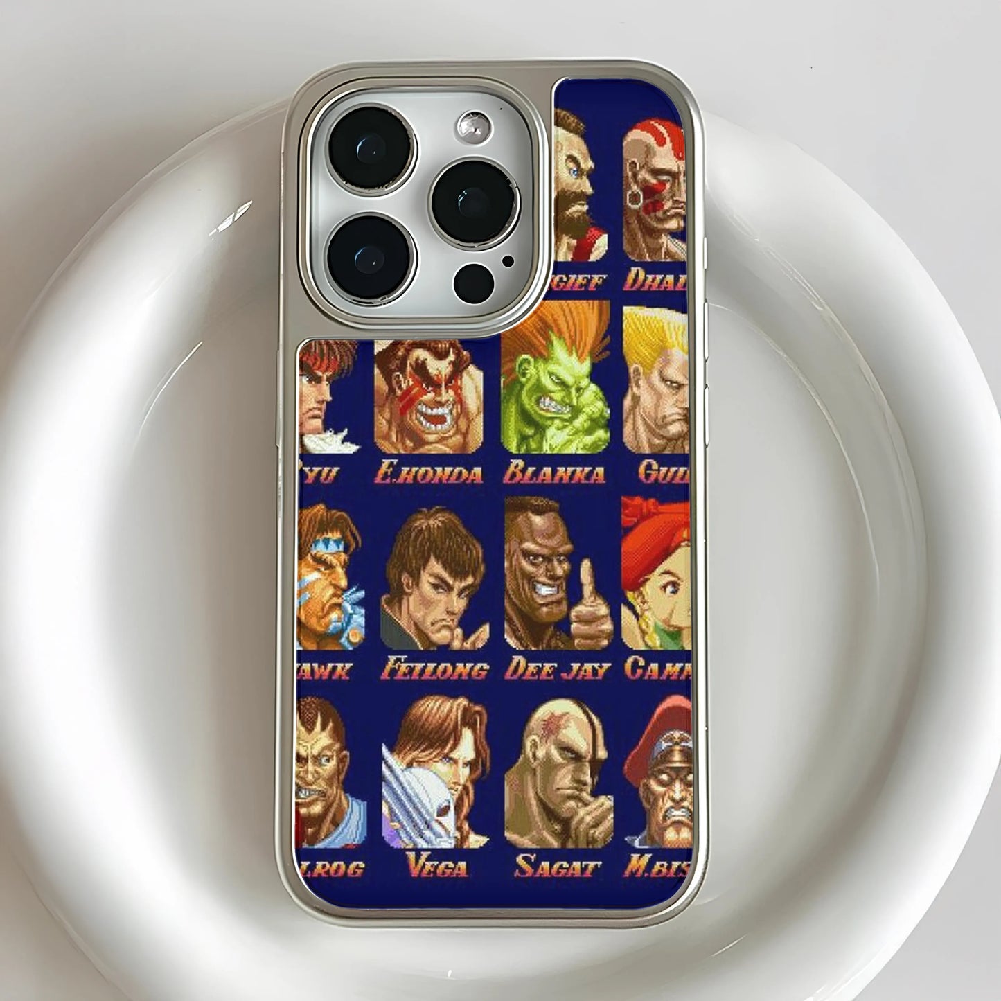 Funda holográfica cromada de Street Fighter para teléfono - Diseño de juegos retro