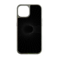 iPhone 15 Pro용 홀로그램 크롬 폰 케이스 - 블랙 스파이럴 디자인