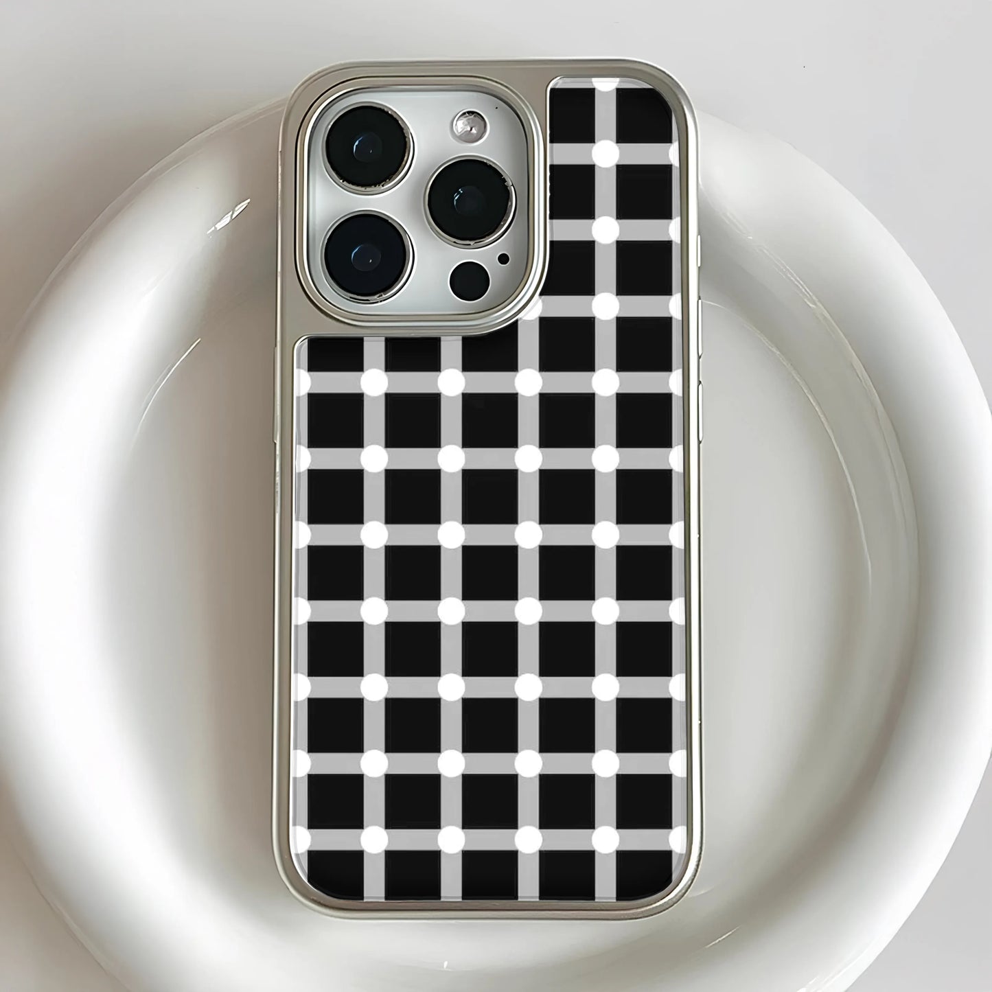 Funda holográfica cromada para iPhone 14 Pro - Diseño de lunares blancos y negros