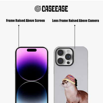 Bonita funda para teléfono con forma de nutria y gorro